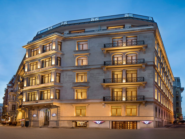 AKKA LUSH HOTEL