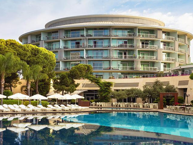 CALISTA LUXURY RESORT