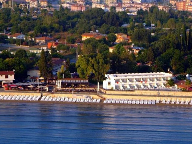 SIDE BEACH HOTEL